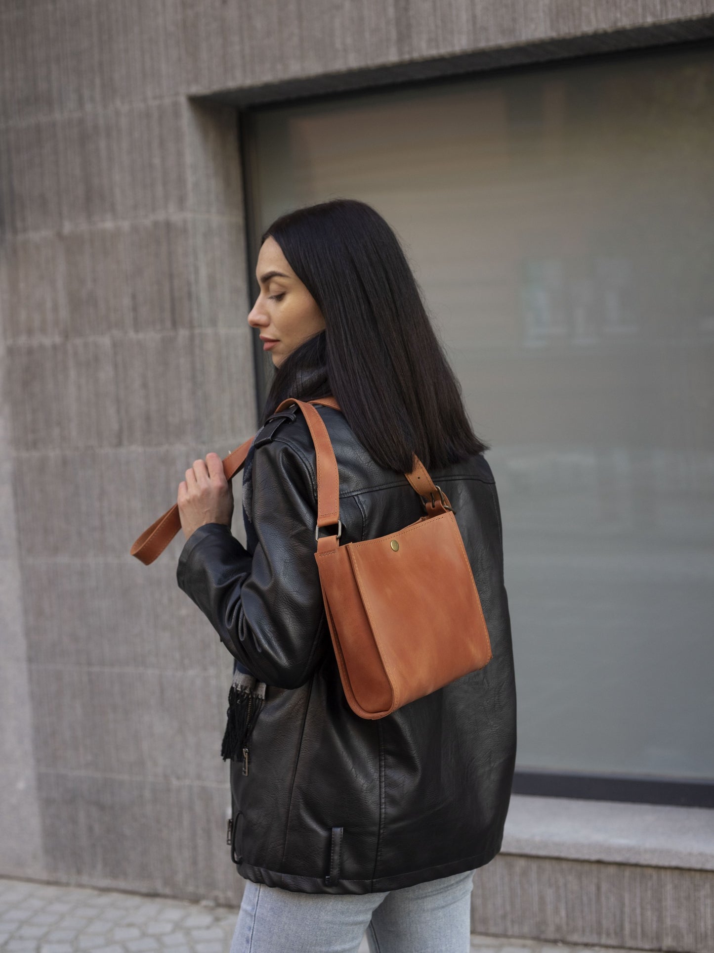 Women's leather handbag: "FOX" crossbody: