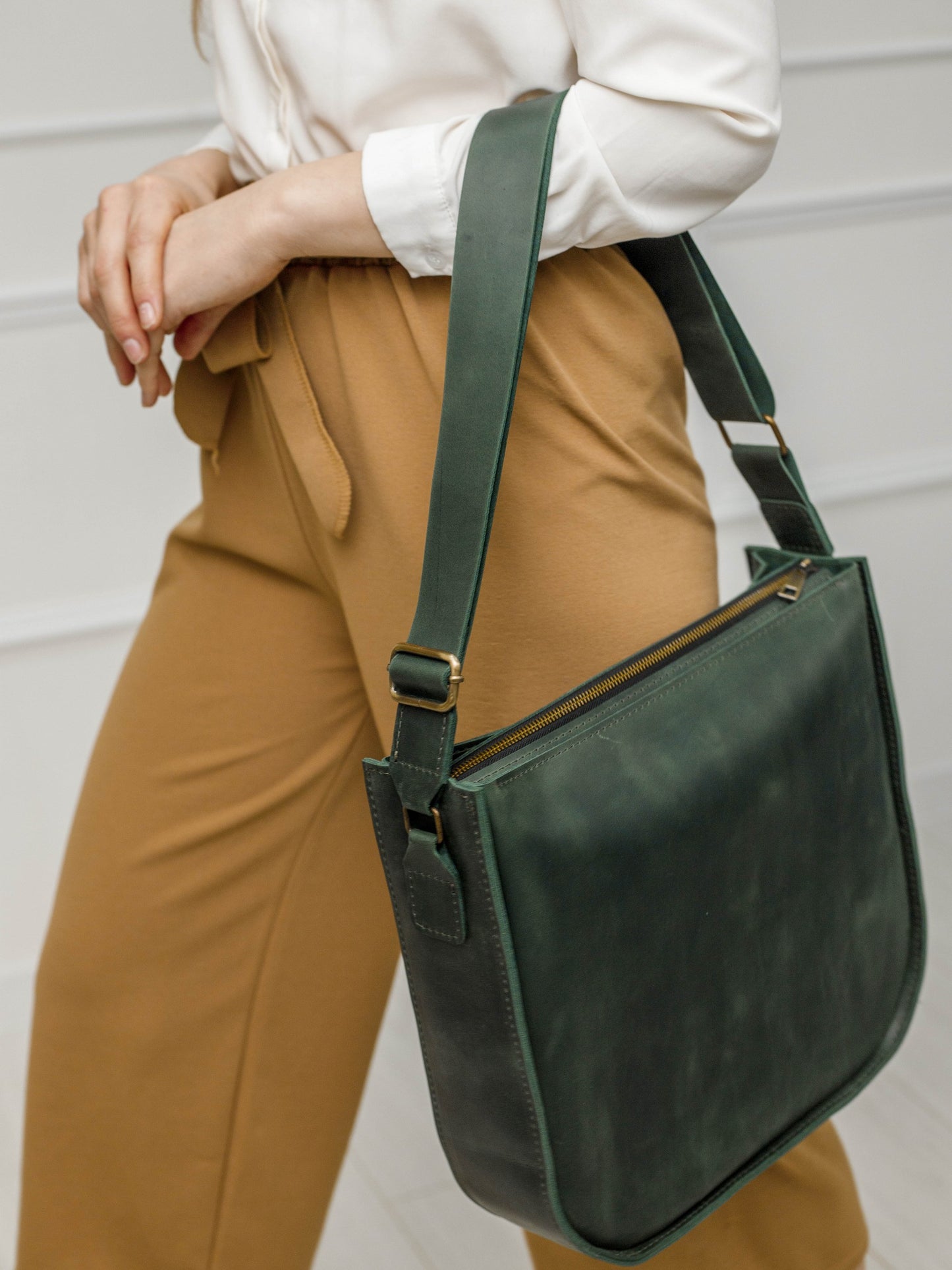 Women large leather shopper bag "Lentata"