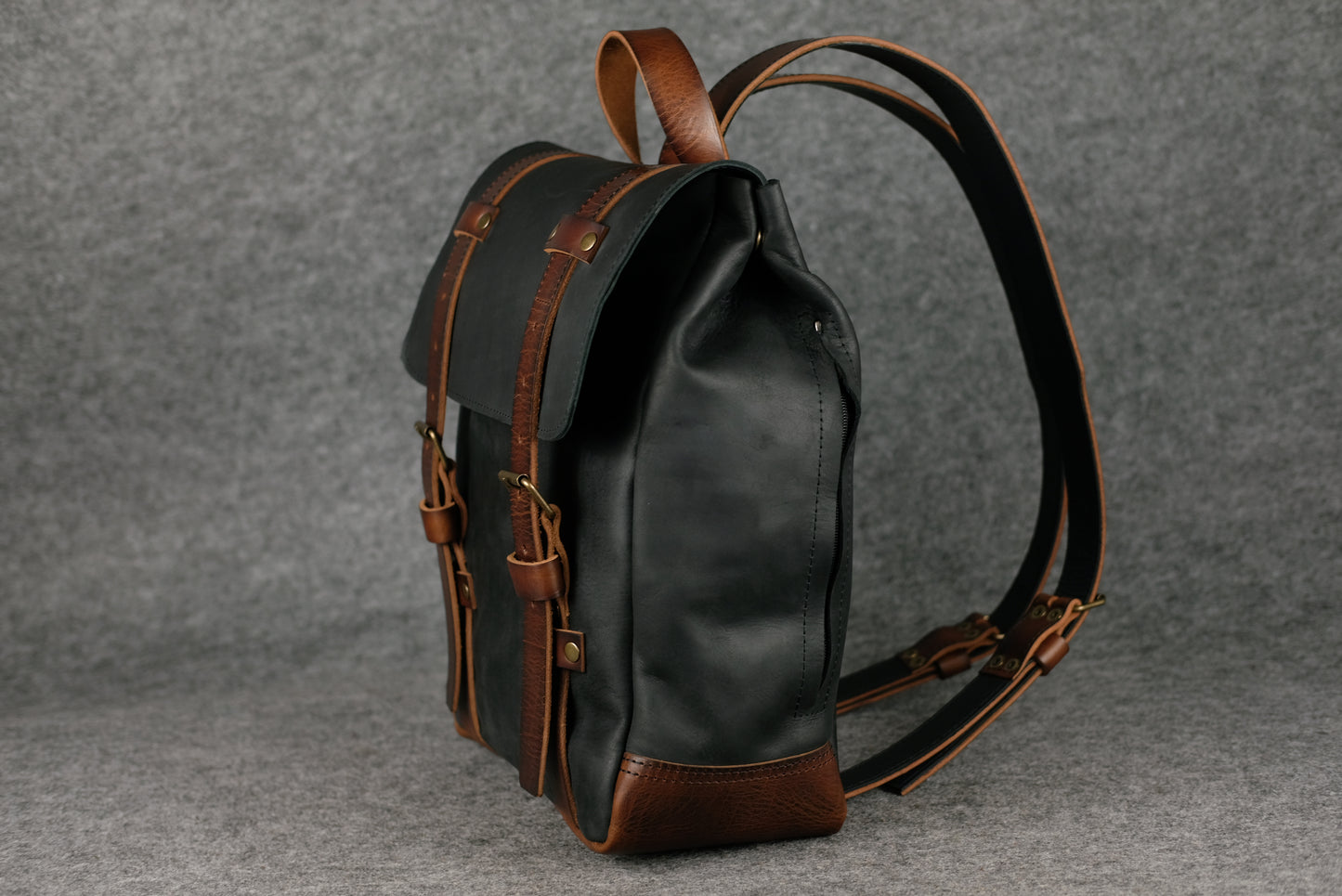 Men Backpack Black + Cherry "Hankle H1"