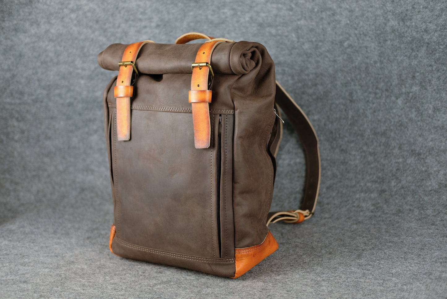 Men Backpack Chocolate + Amber "Hankle H7"