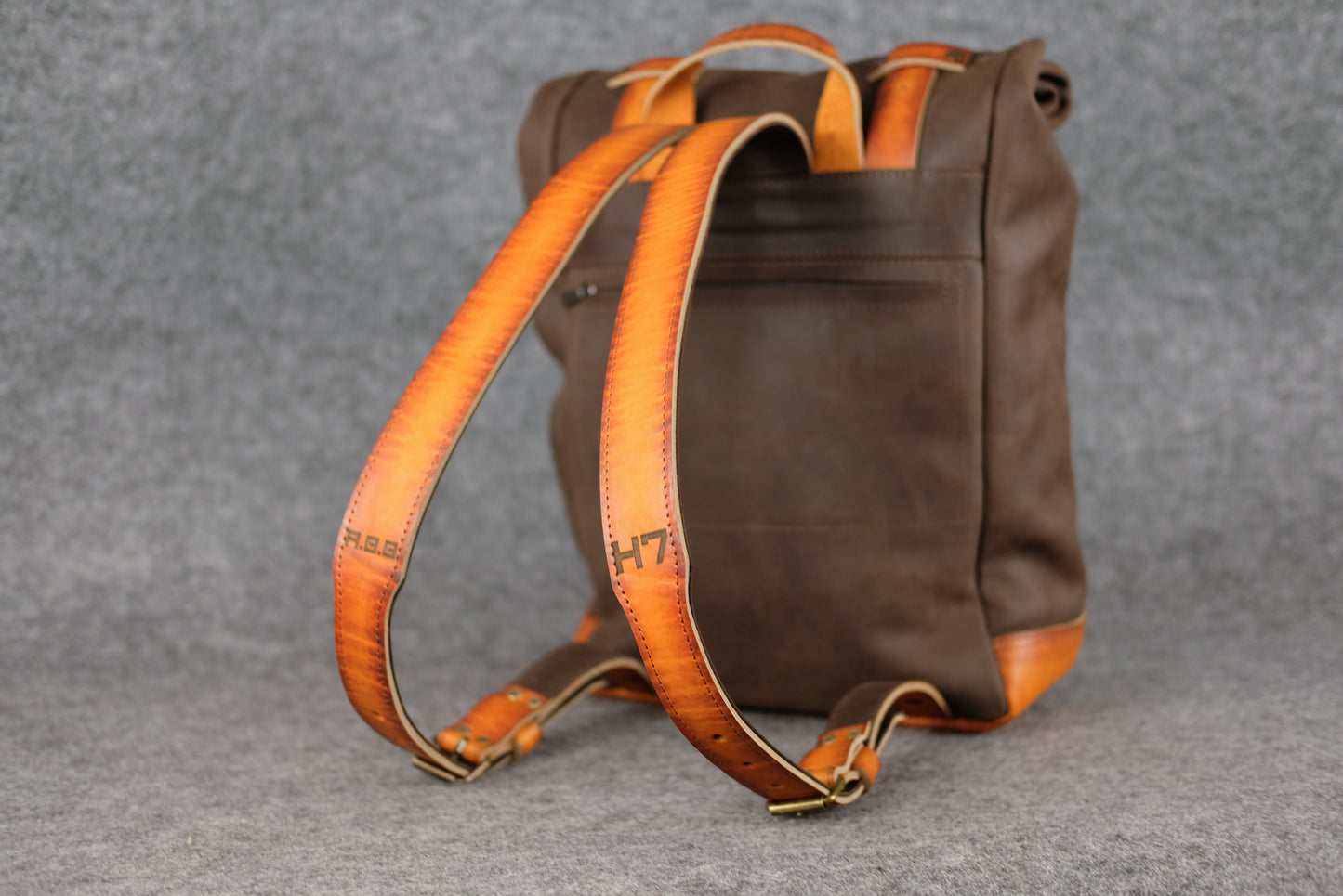 Men Backpack Chocolate + Amber "Hankle H7"