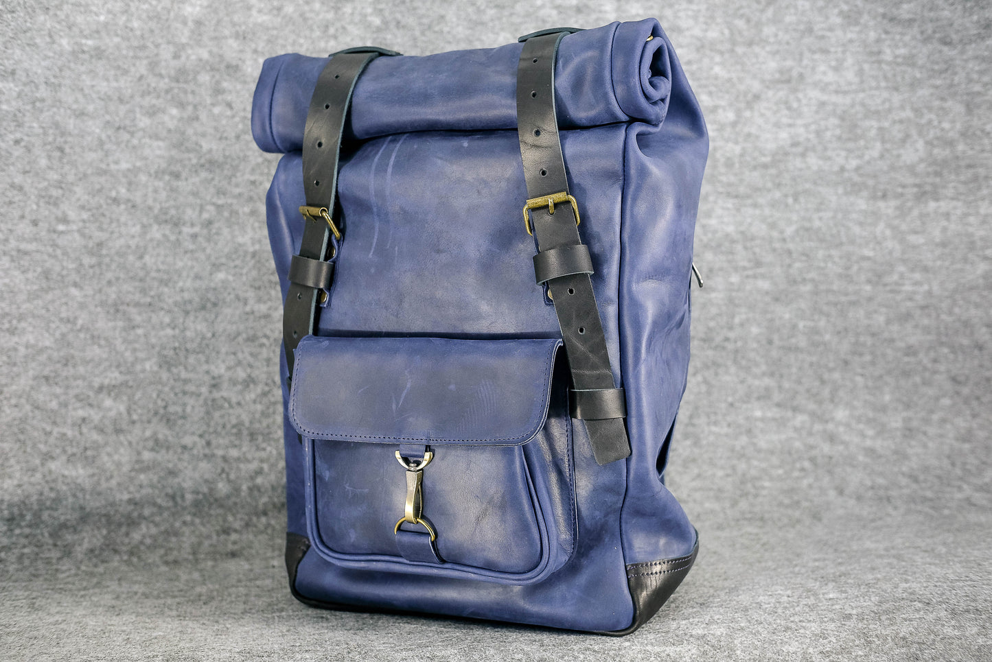 Men Backpack leather Blue + Black "Hankle H42"