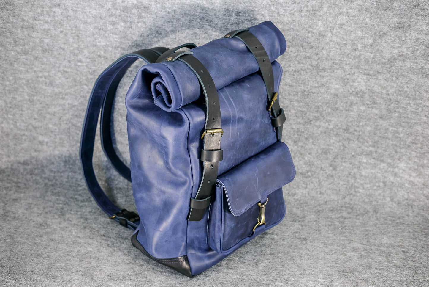 Men Backpack leather Blue + Black "Hankle H42"