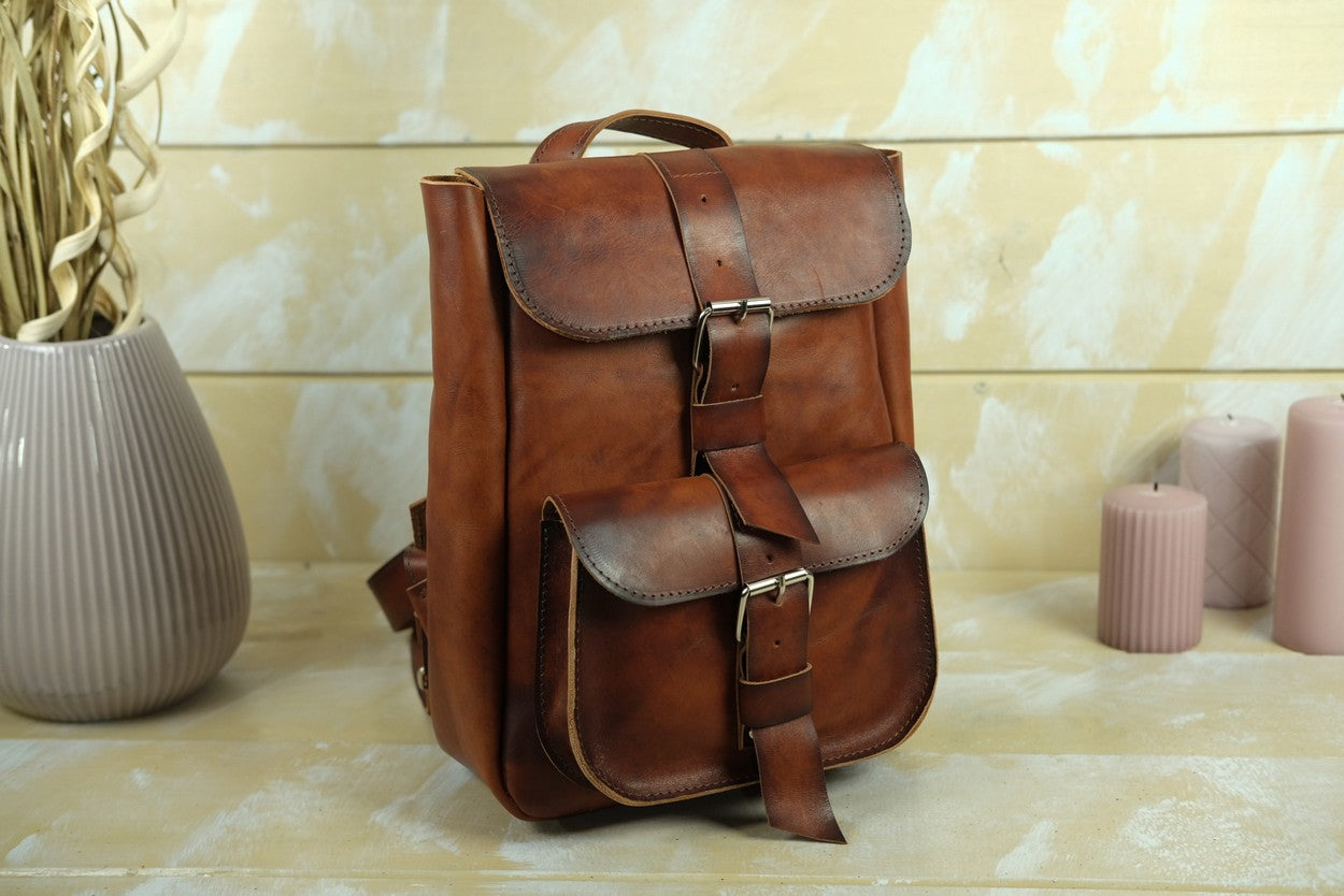 Women leather Backpack "Jun".