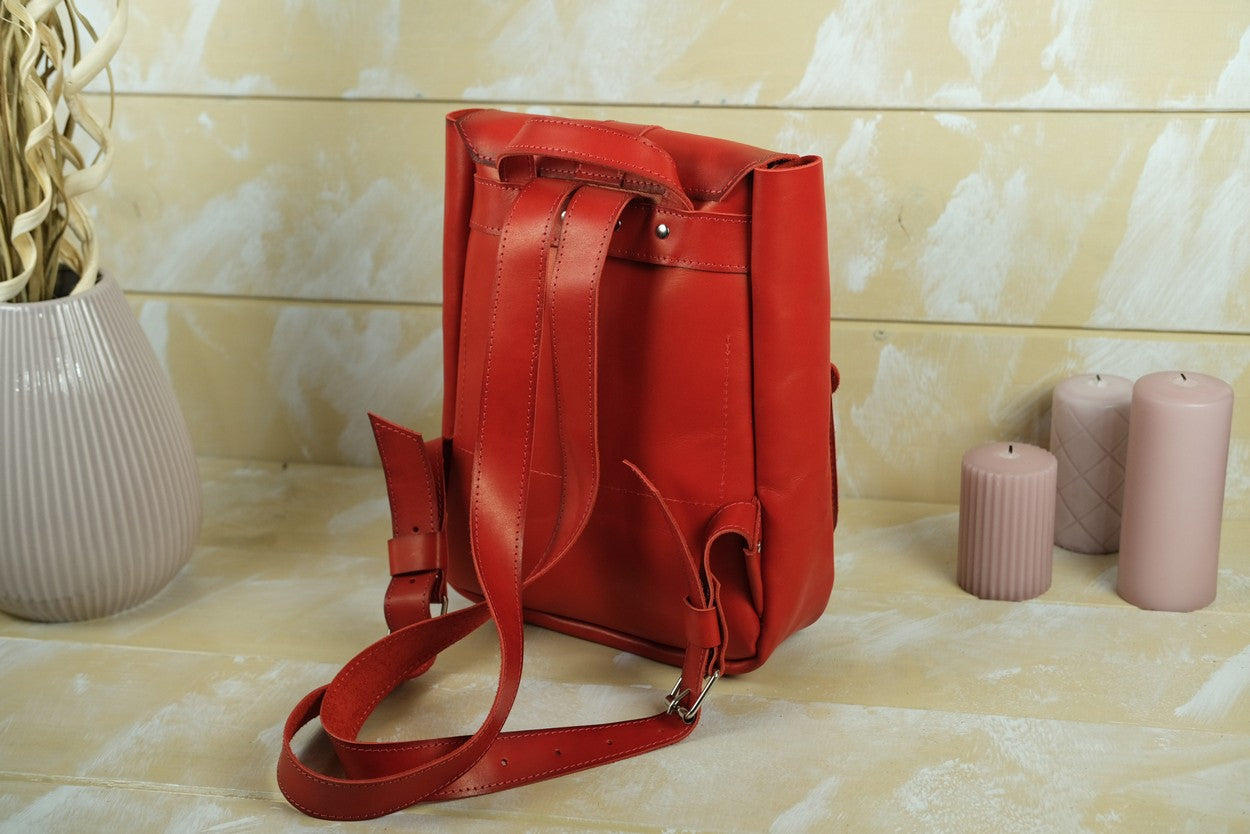 Women leather Backpack "Jun".