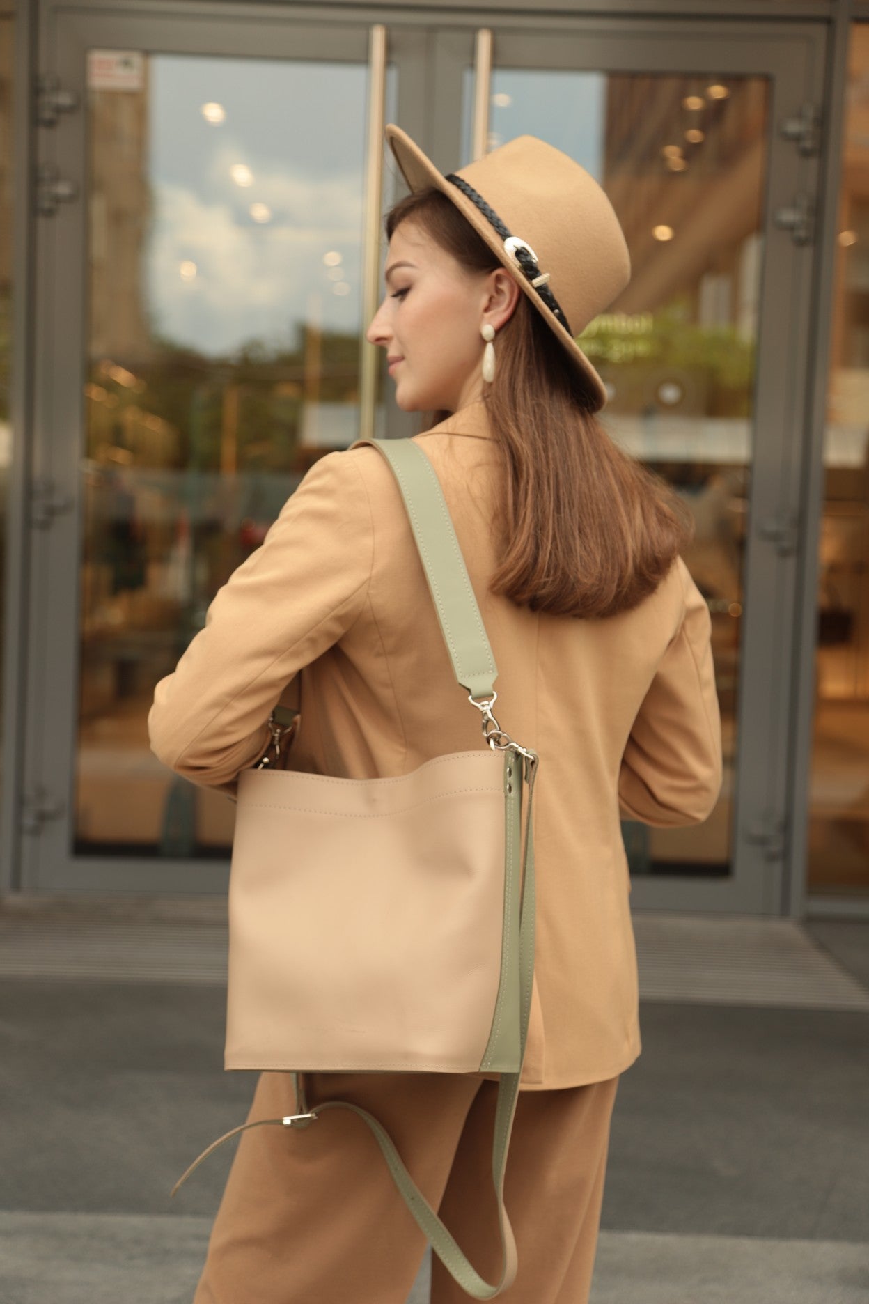 women's leather bag beige with 