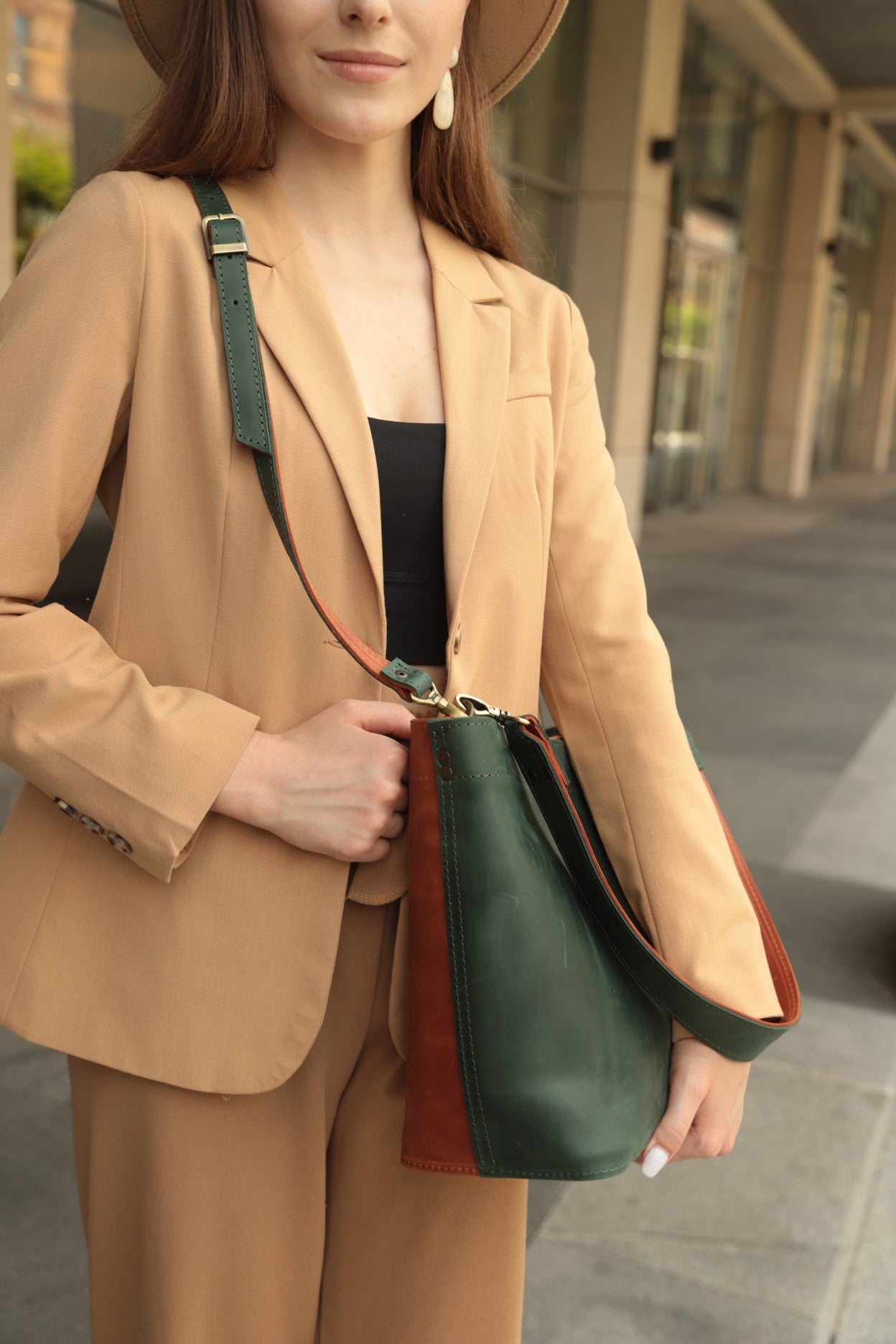 women's leather bag green